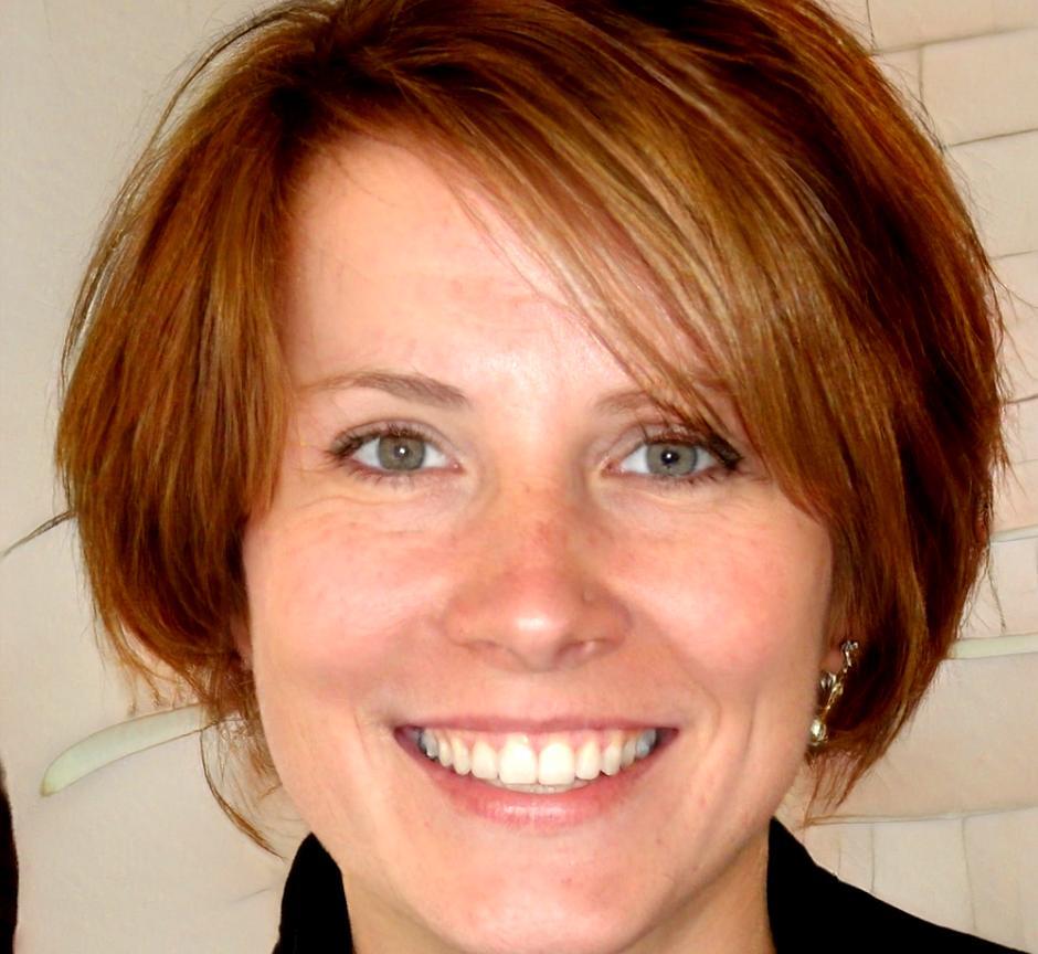 Portrait de Clarisse Valderon, experte en finance et formatrice principale